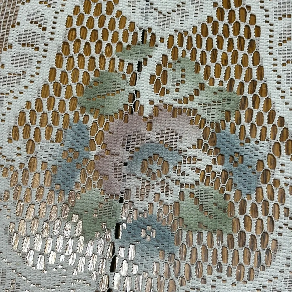 #22 32”x 14.5” Floral doliy with scalloped edges white with water color flowers